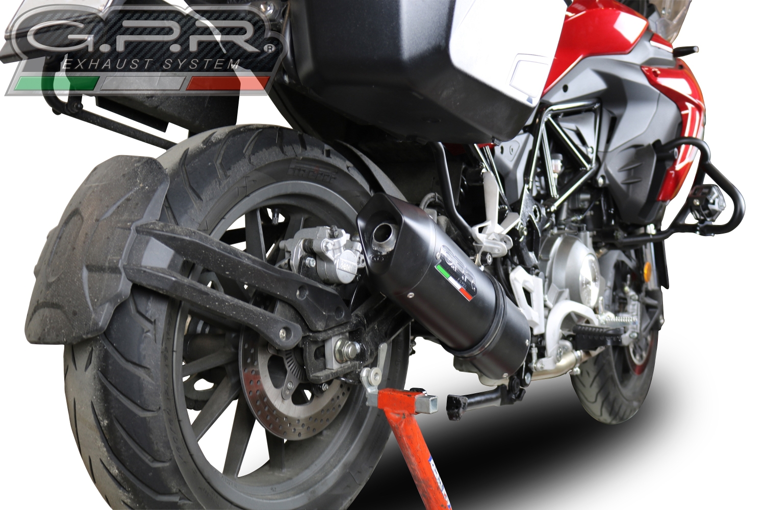 Scarico GPR compatibile con  Benelli Trk 502 2021-2024, Furore Evo4 Nero, Terminale di scarico omologato, fornito con db killer estraibile, catalizzatore e raccordo specifico