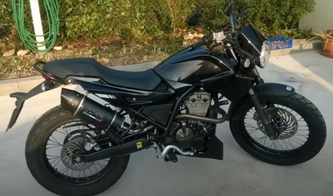 GPR exhaust compatible with  Derbi Mulhacèn  2006-2011, Furore Nero, Homologated legal slip-on exhaust including removable db killer and link pipe 