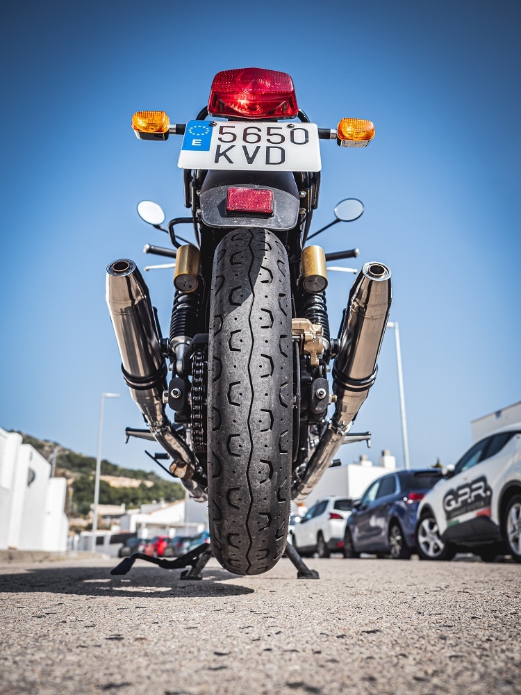 Scarico GPR compatibile con  Royal Enfield Interceptor 650 2021-2024, Deeptone Inox, Coppia di terminali di scarico omologati, forniti con db killer removibile, catalizzatori e raccordi specifici
