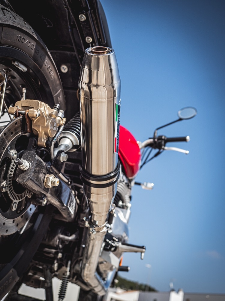 Scarico GPR compatibile con  Royal Enfield Interceptor 650 2021-2024, Deeptone Inox, Coppia di terminali di scarico omologati, forniti con db killer removibile, catalizzatori e raccordi specifici