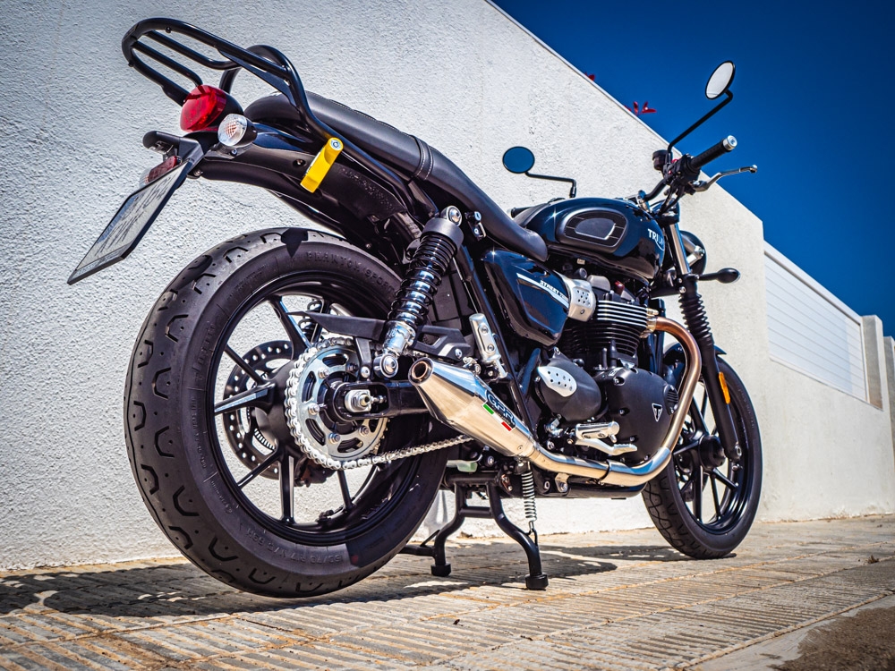 GPR exhaust compatible with  Triumph Street Twin 900 2020-2021, Vintacone, Dual Homologated legal slip-on exhaust including removable db killers and link pipes 