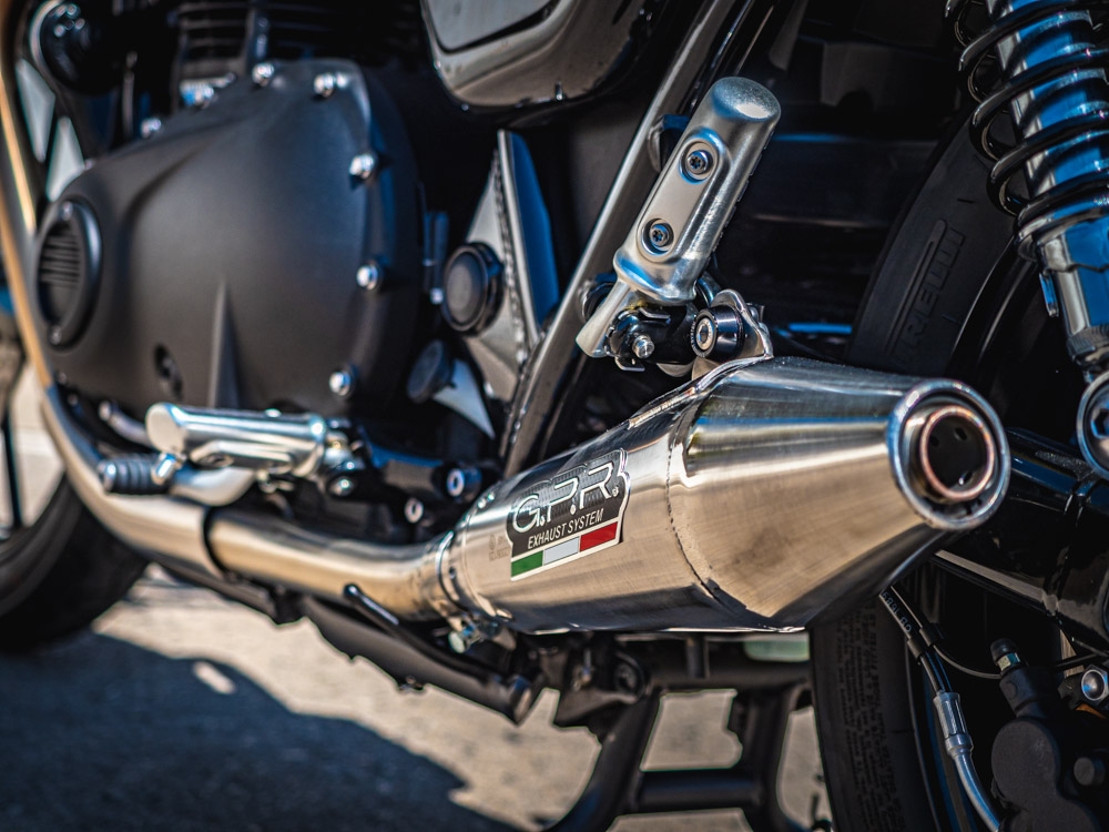 GPR exhaust compatible with  Triumph Street Twin 900 2020-2021, Vintacone, Dual Homologated legal slip-on exhaust including removable db killers and link pipes 