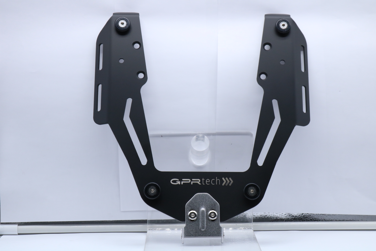 GPR TECH compatible with  GPR TECH Top case in aluminum, silver color with specific plate included Top case in aluminum, silver color with specific plate included Capacity 35 LT.