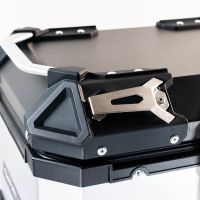 GPR TECH TOP CASE ALPI-TECH 35 LT. SILVER Top case in aluminum,including soft backrest, silver color with universal plate  Capacity 35 LT.