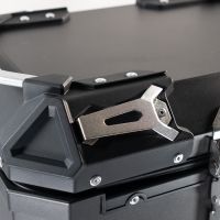 GPR TECH TOP CASE ALPI-TECH 26 LT. BLACK Top case in aluminum, black color with universal plate included Capacity 26 LT.