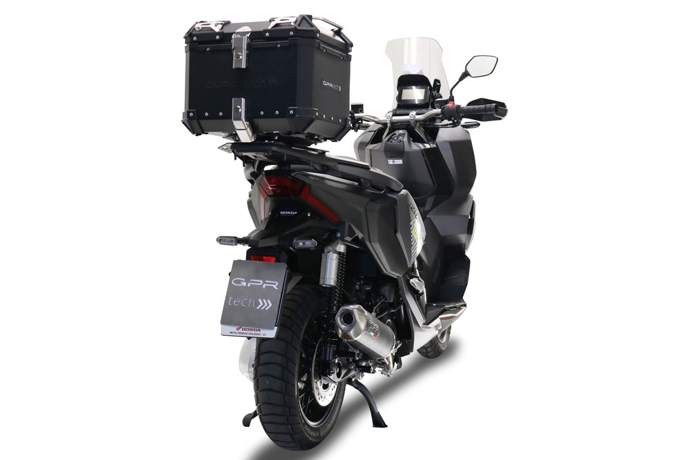 Top case GPR TECH compatible with  GPR TECH Top case in aluminum, black silver color with specific plate included Top case in aluminum, black silver color with specific plate included Capacity 35 LT.