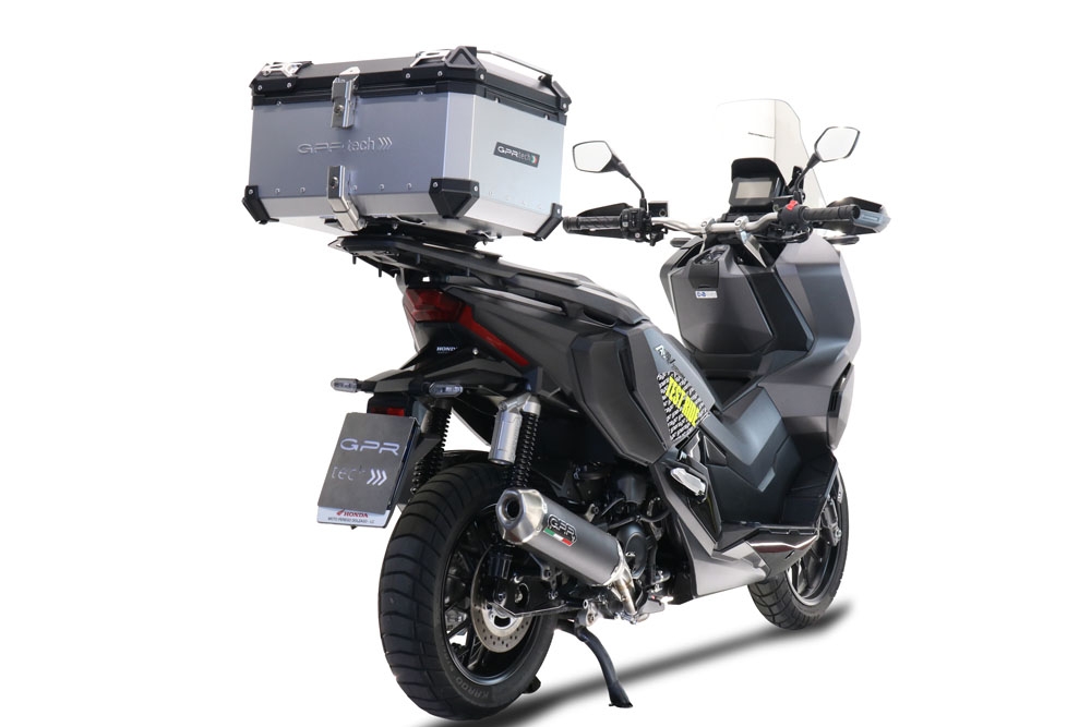 Top case GPR TECH compatible with  GPR TECH Top case in aluminum, silver color with specific plate included Top case in aluminum, silver color with specific plate included Capacity 45 LT.