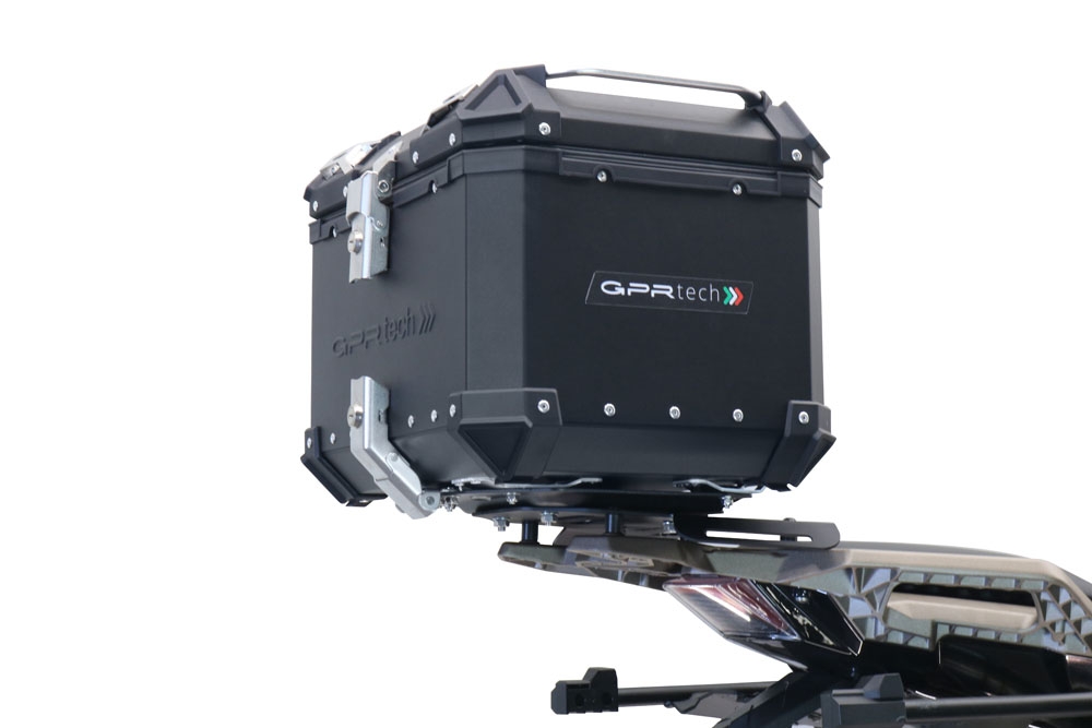 Top case GPR TECH compatible with  GPR TECH TOP CASE ALPI-TECH 35 LT. BLACK Bauletto top case in alluminio, colore nero con piastra specifica