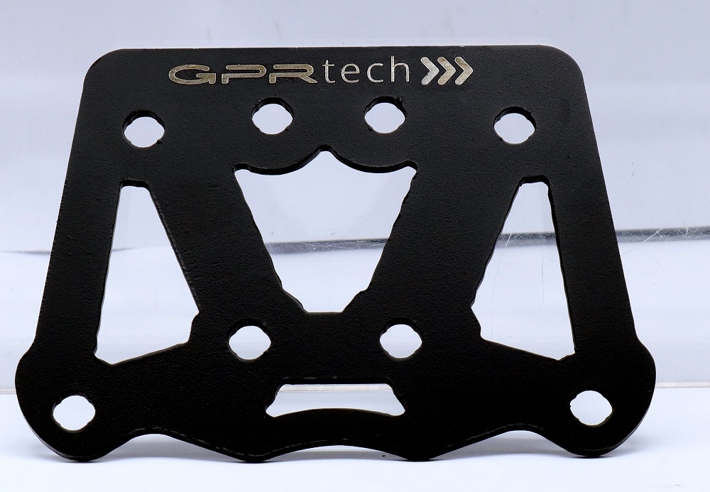 Top case GPR TECH compatible with  GPR TECH Top case in aluminum, silver color with specific plate included Top case in aluminum, silver color with specific plate included Capacity 26 LT.