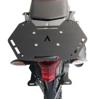 Top case GPR TECH compatible with  GPR TECH Top case in aluminum, silver color with specific plate included Top case in aluminum, silver color with specific plate included Capacity 26 LT.