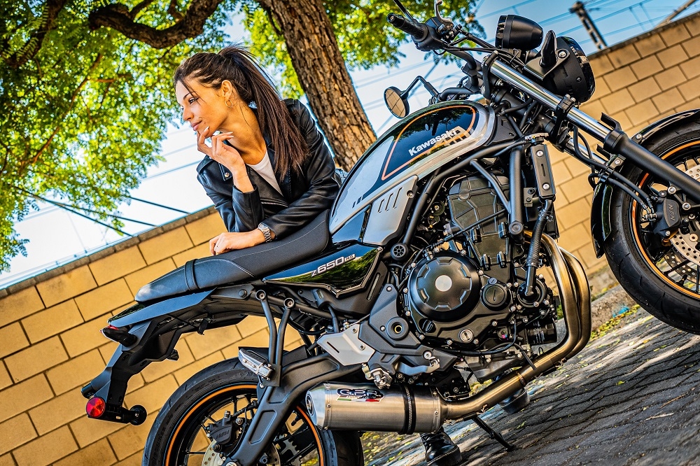 Scarico GPR compatibile con  Kawasaki Z 650 RS 2021-2023, Satinox, Scarico completo omologato per il rumore,fornito con db killer,catalizzatore conforme alla revisione e collettore