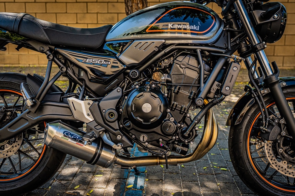 Scarico GPR compatibile con  Kawasaki Z 650 RS 2021-2023, Satinox, Scarico completo omologato per il rumore,fornito con db killer,catalizzatore conforme alla revisione e collettore
