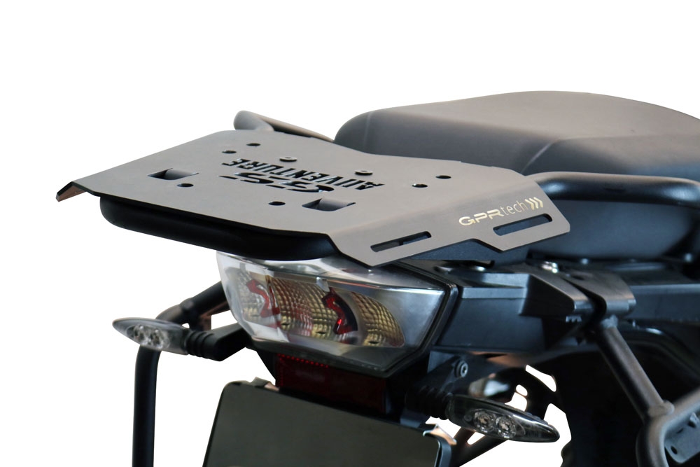Top case GPR TECH compatible with  GPR TECH Top case in aluminum, silver color with specific plate included Top case in aluminum, silver color with specific plate included Capacity 35 LT.