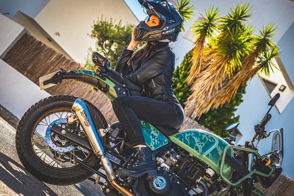 Scarico GPR compatibile con  Royal Enfield Himalayan 410 2021-2024, Powercone Evo, Terminale di scarico omologato,fornito con db killer estraibile,catalizzatore e collettore