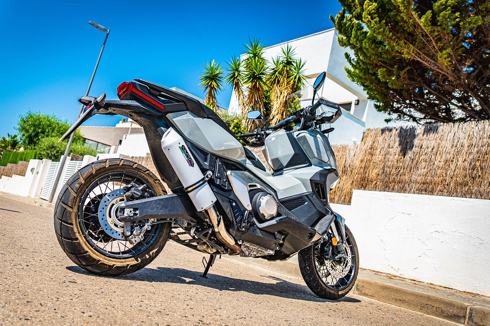 Scarico GPR compatibile con  Honda X-Adv 750 2016-2020, Albus Evo4, Scarico omologato, silenziatore con db killer estraibile e raccordo specifico