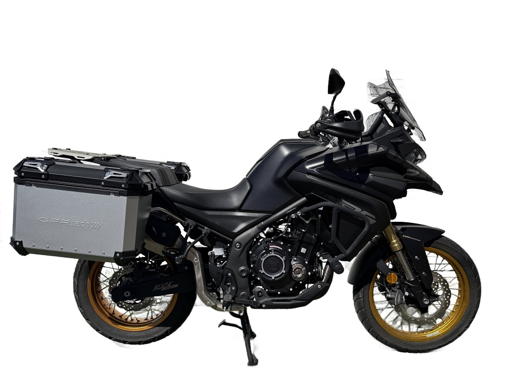 GPR TECH COMPATABILE CON Voge 525DSX 2023/2025 e5 GPR TECH COPPIA DI VALIGIE LATERAL,I COLORE NERO, SERIE ALPI-TECH 38 LT. + 32 LT. CON TELAIO SPECIFICO 
