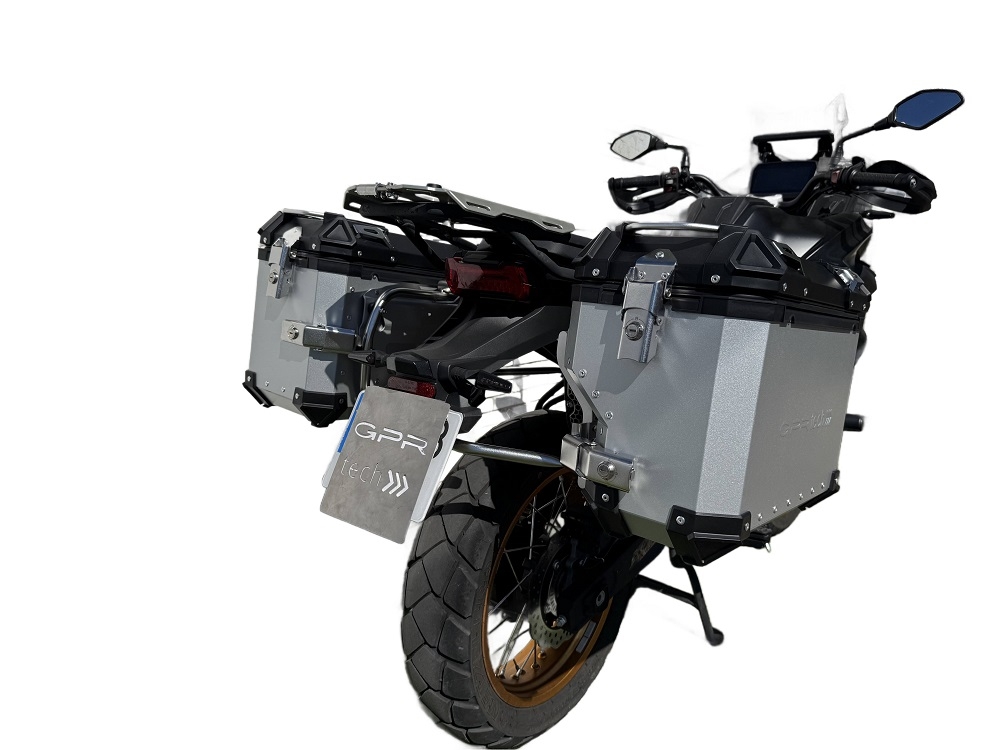GPR TECH COMPATABILE CON Voge 525DSX 2023/2025 e5 GPR TECH COPPIA DI VALIGIE LATERAL,I COLORE NERO, SERIE ALPI-TECH 38 LT. + 32 LT. CON TELAIO SPECIFICO 