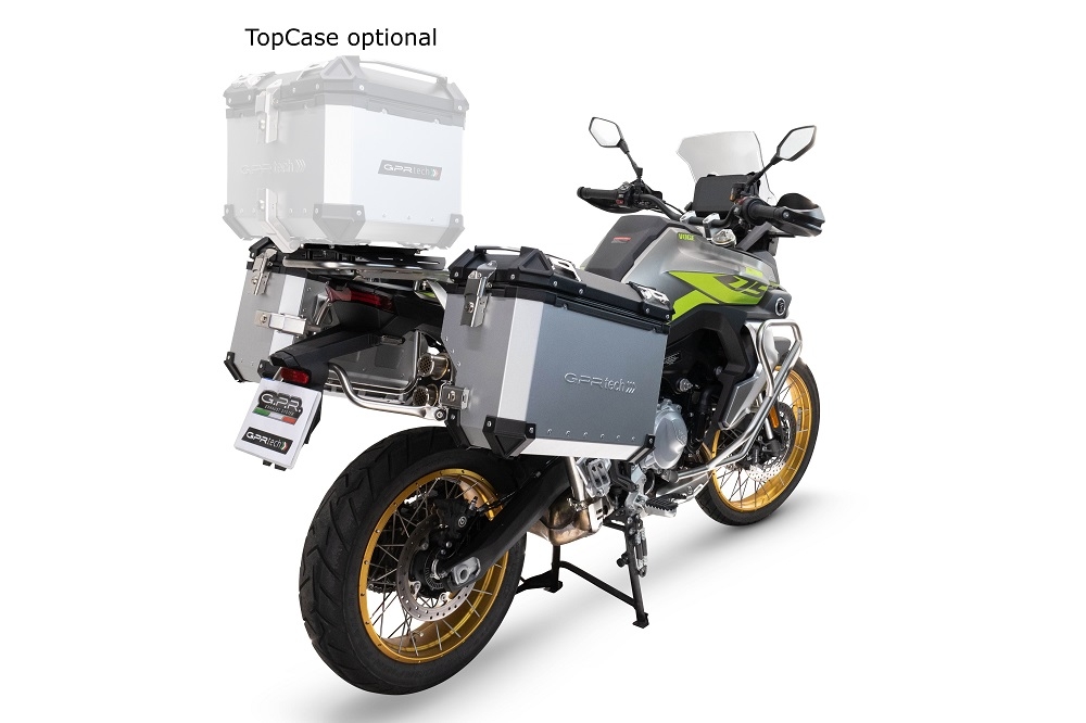 GPR TECH compatible with  GPR TECH Pair of side cases aluminum made with contoured right side, black color with specific pannier silver holder Pair of side cases aluminum made with contoured right side, black color with specific pannier silver holder Capa