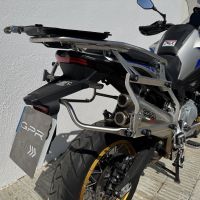 GPR TECH COMPATABILE CON Voge 900DSX 2024/2025 e5 GPR TECH Telaio specifico per valigie laterali capienza 38 Lt + 32 Lt., colore argento 