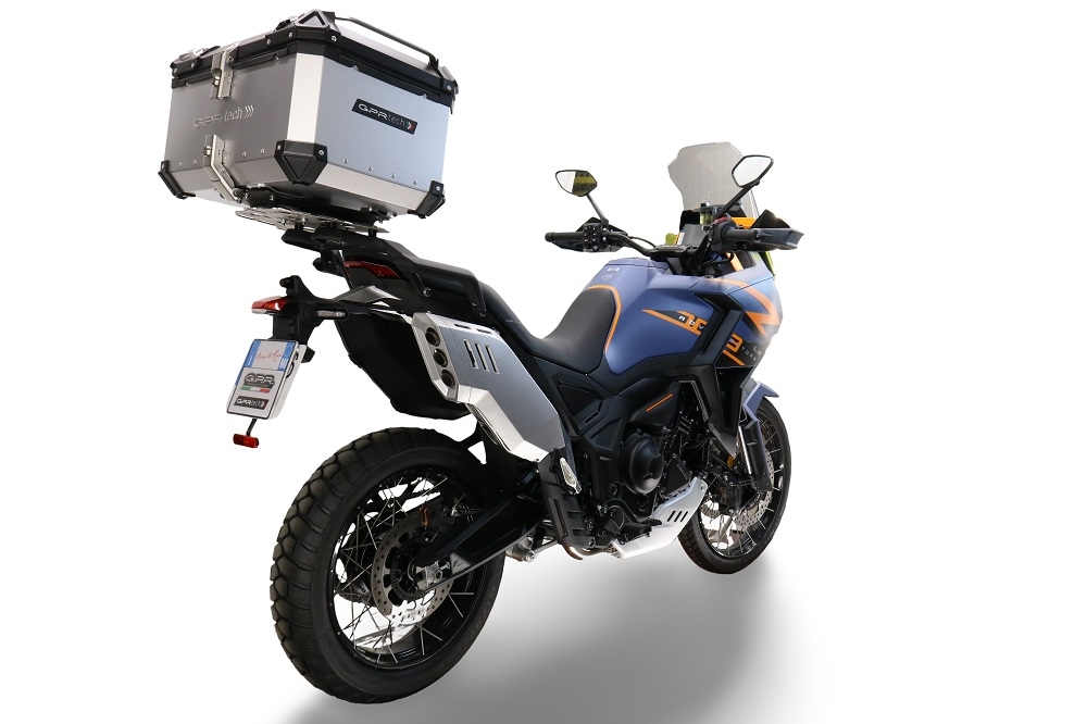 GPR TECH COMPATABILE CON Zontes 703 F 2025/2026 GPR TECH BAULETTO TOP CASE ALPI-TECH 45 LT. COLORE ARGENTO CON PIASTRA SPECIFICA 